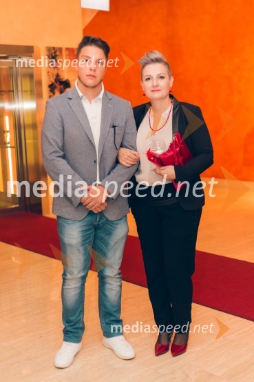 Predstavitev romana Nemirni srci in modna revija