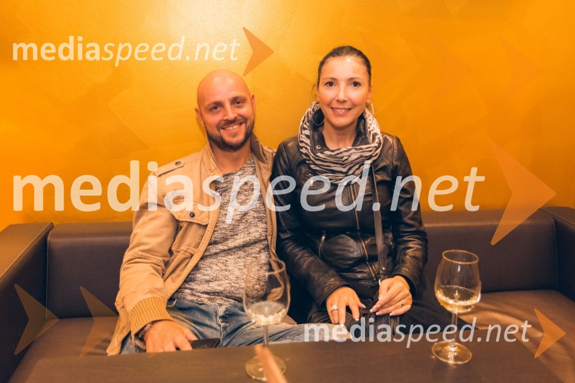 Predstavitev romana Nemirni srci in modna revija