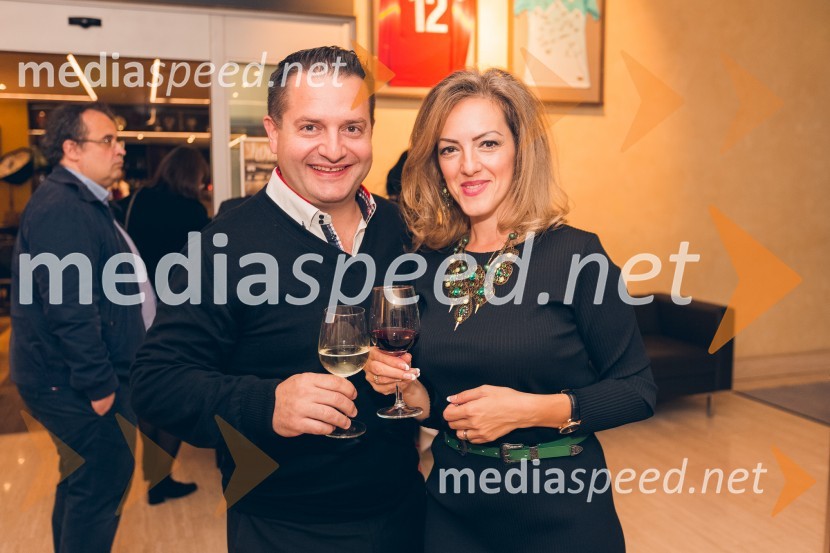 Predstavitev romana Nemirni srci in modna revija