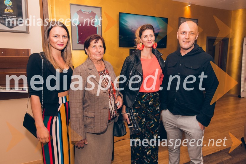 Predstavitev romana Nemirni srci in modna revija