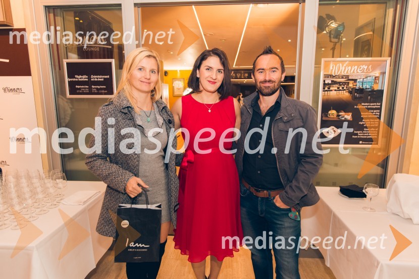 Predstavitev romana Nemirni srci in modna revija