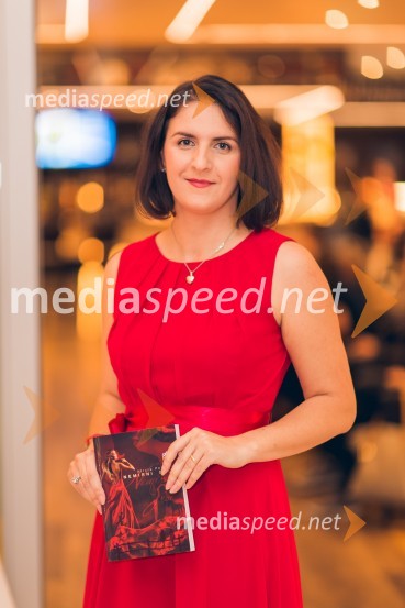 Predstavitev romana Nemirni srci in modna revija