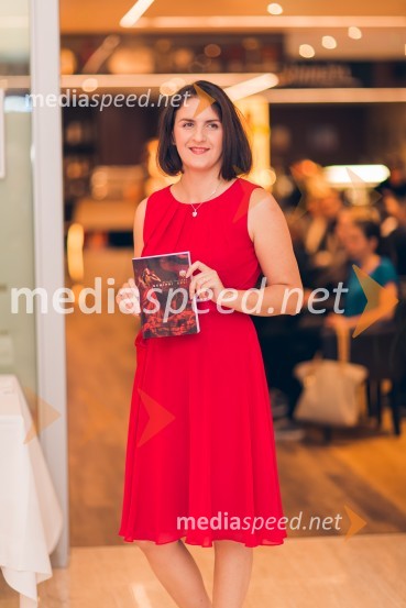 Predstavitev romana Nemirni srci in modna revija