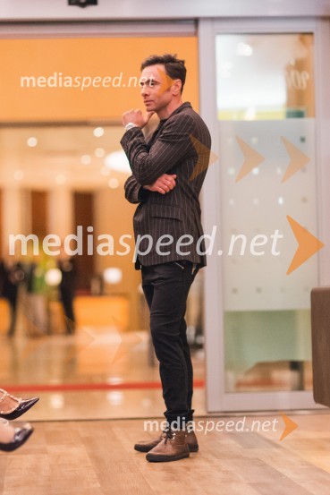 Predstavitev romana Nemirni srci in modna revija