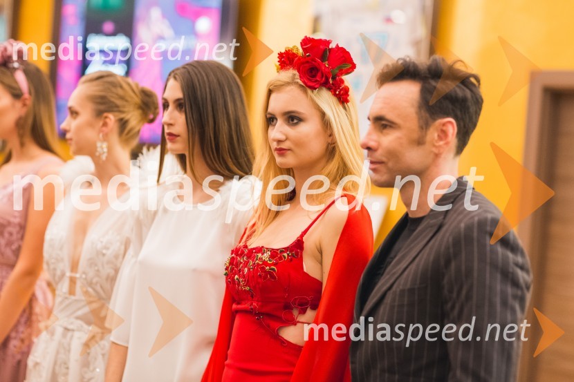 Predstavitev romana Nemirni srci in modna revija