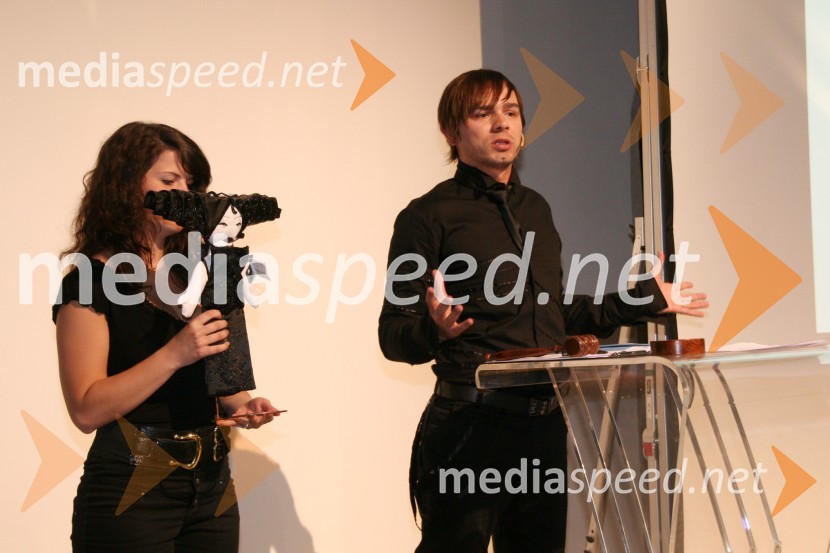 Lado Bizovičar, televizijski voditelj, voditelj večera in nacionalni ambasador UNICEF-a SlovenijaUNICEF-ova dobrodelna dražba Punčk iz cunj