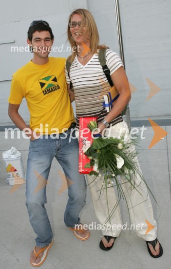 Frizer Smiljan Škarica in mister Koloseja 2005 Grega Likar iz Nove Gorice, študent umetnosti v Benetkah



Kolosej Maribor 1.obletnica