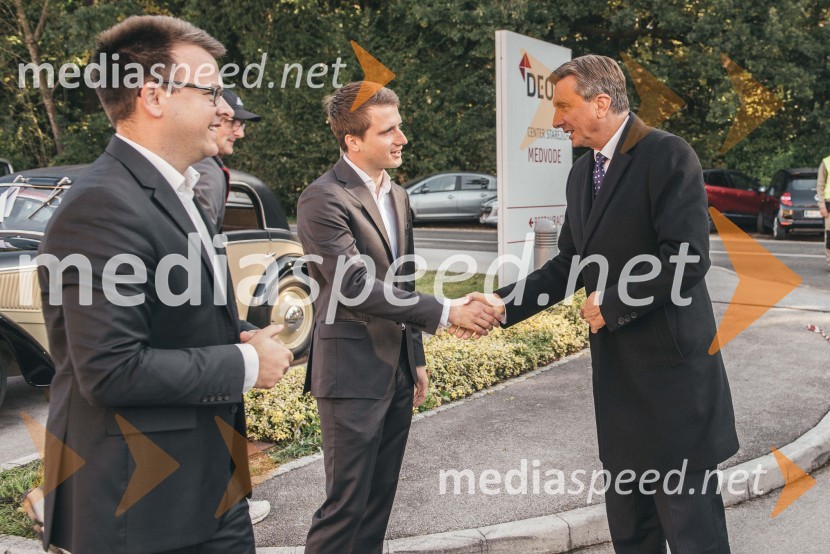  Nejc Smole, župan občine Medvode;  Miha Kranjc, lastnik in direktor zavoda Aktivna starost;  Borut Pahor, predsednik Republike Slovenije»Mobilnost starejših, z leti gradimo na kvaliteti«, dogodek v centru starejših Medvode