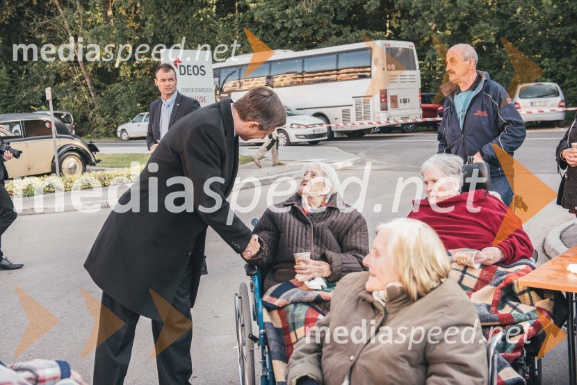  Borut Pahor, predsednik Republike Slovenije;  ... ;  ... »Mobilnost starejših, z leti gradimo na kvaliteti«, dogodek v centru starejših Medvode