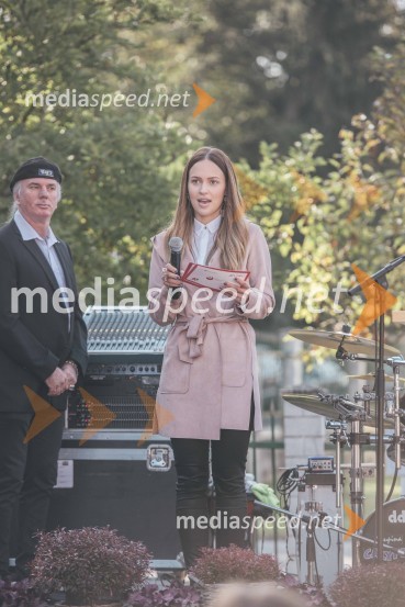  Barbara Sorčan, moderatorka in fizioterapevtka v DEOS centru starejših Notranje Gorice»Mobilnost starejših, z leti gradimo na kvaliteti«, dogodek v centru starejših Medvode