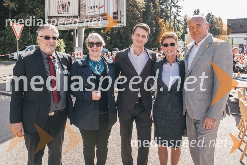  Bojan Kranjc, direktor družbe DEOS;  Ana Petrič, direktorica DEOS Centra starejših Notranje Gorice;  Miha Kranjc, lastnik in direktor zavoda Aktivna starost;  ... ;  Robert Štaba, Predsednik Zavoda Varna pot»Mobilnost starejših, z leti gradimo na kvaliteti«, dogodek v centru starejših Medvode