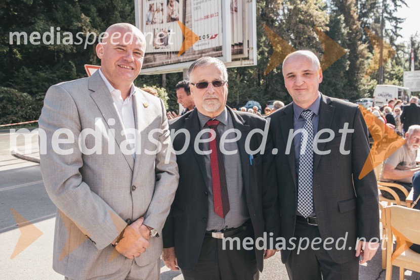  Robert Štaba, Predsednik Zavoda Varna pot;  Bojan Kranjc, direktor družbe DEOS;  Blaž Razvornik, direktor DEOS centra starejših Medvode»Mobilnost starejših, z leti gradimo na kvaliteti«, dogodek v centru starejših Medvode