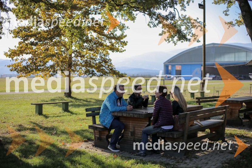 1. Nobilisov piknikJesenski piknik, Estetika Nobilis