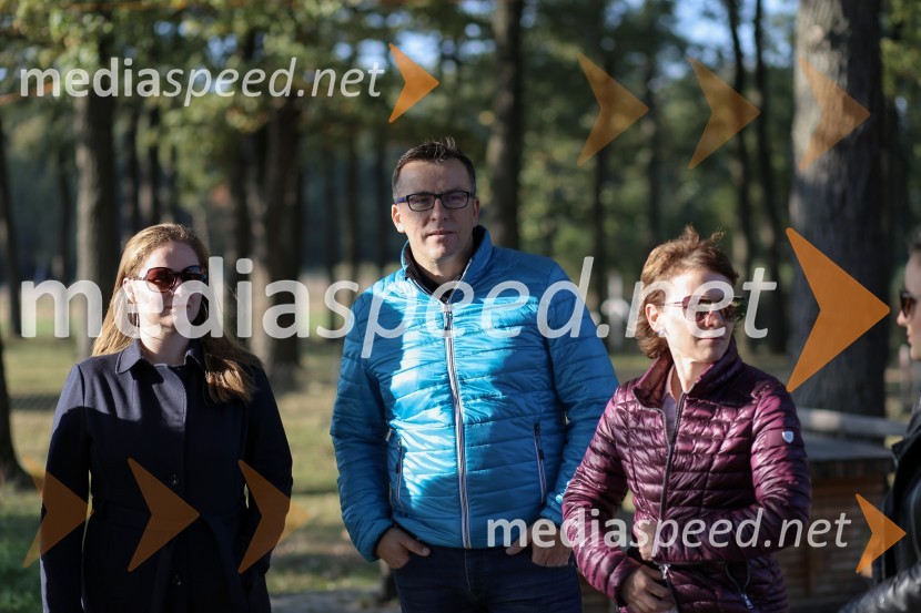  ... ; dr. Boris Onišak,  estetski kirurg;  ... Jesenski piknik, Estetika Nobilis