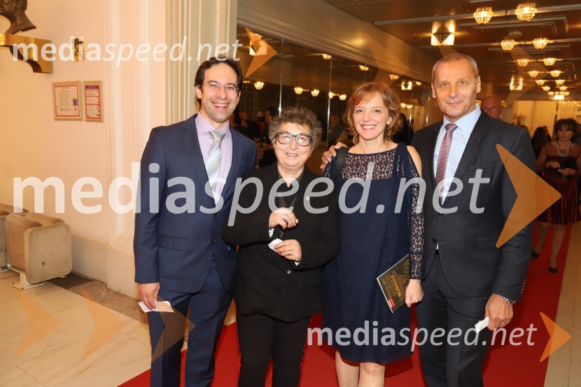  Simon Krečič, umetniški in glasbeni direktor Opere SNG Maribor;  Dragica Petrovič, režiserka in producentka;  Anamarija Krečič;  Danilo Rošker, direktor SNG MariborNabucco, premiera opere