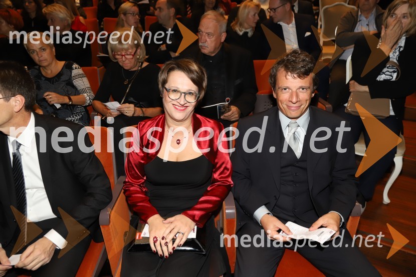  Lidija Divjak Mirnik, poslanka DZ Republike Slovenije;  ... Nabucco, premiera opere