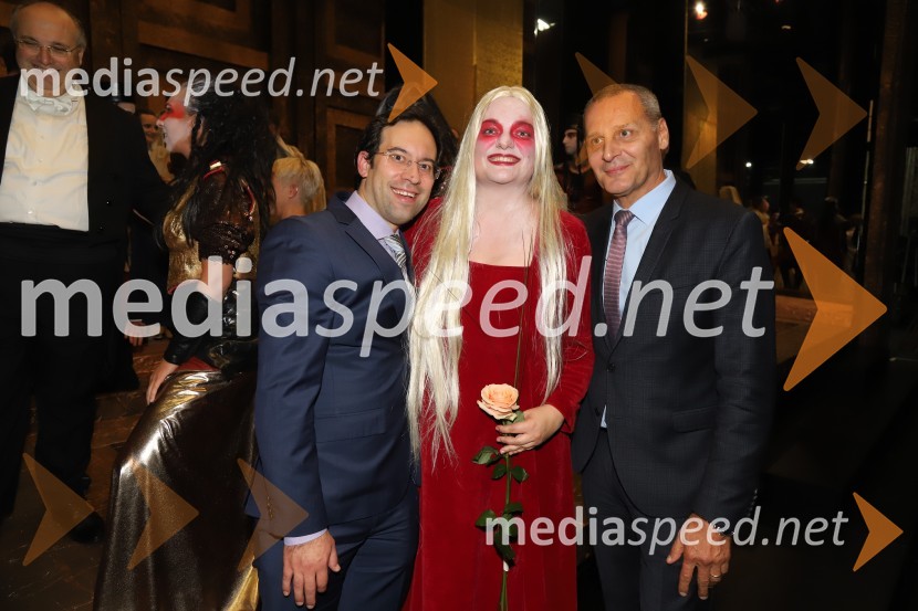  Simon Krečič, umetniški in glasbeni direktor Opere SNG Maribor;  Rebeka Lokar, operna pevka;  Danilo Rošker, direktor SNG MariborNabucco, premiera opere