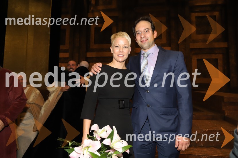  Zsuzsa Budavari Novak, zborovodkinja;  Simon Krečič, umetniški in glasbeni direktor Opere SNG MariborNabucco, premiera opere