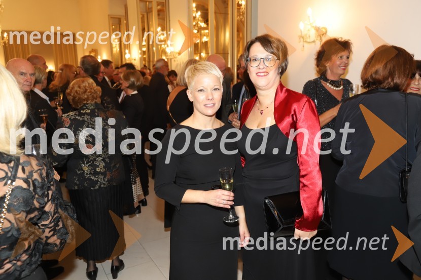  Zsuzsa Budavari Novak, zborovodkinja;  Lidija Divjak Mirnik, poslanka DZ Republike SlovenijeNabucco, premiera opere