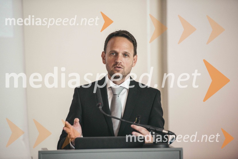  Franci Bolta, direktor znamke Audi pri podjetju Porsche Slovenija d.o.o.Audi Q8, slovenska predstavitev