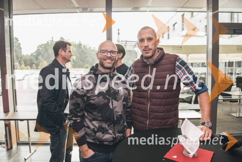  Ciril Komotar, vloger Komotar Minuta;  Saša Kapetanović, Avto MagazinAudi Q8, slovenska predstavitev