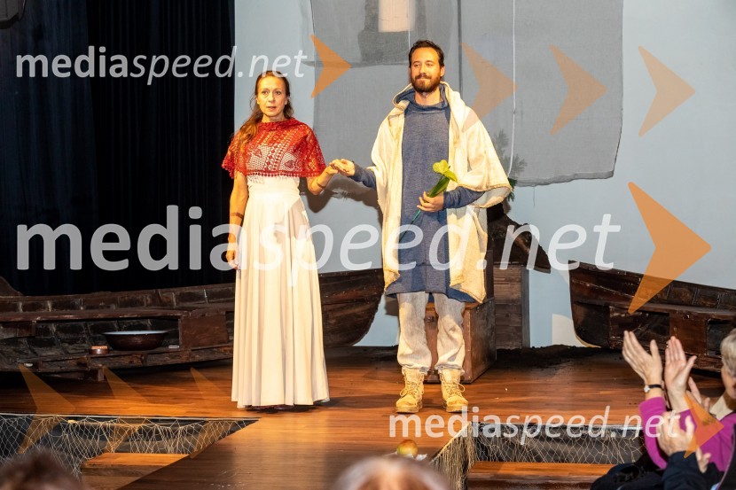  Maruša Oblak, igralka;  Miha Rodman, igralecPrerok, premiera predstave