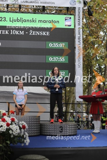  Urška Martinec, tekačicaNa 23. ljubljanskem maratonu slavila Etiopijec in Kenijka