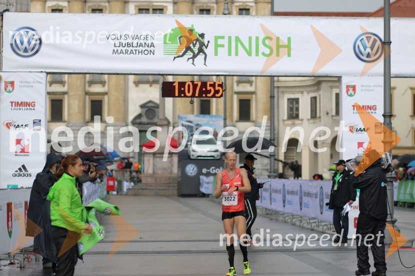  Rok  Puhar, maratonecNa 23. ljubljanskem maratonu slavila Etiopijec in Kenijka
