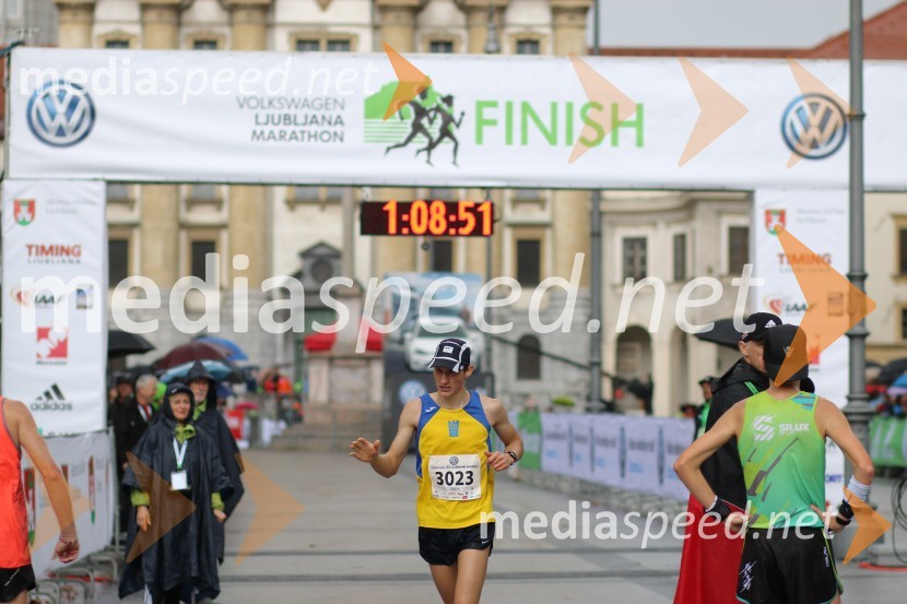  Mitja  Krevs, tekačNa 23. ljubljanskem maratonu slavila Etiopijec in Kenijka