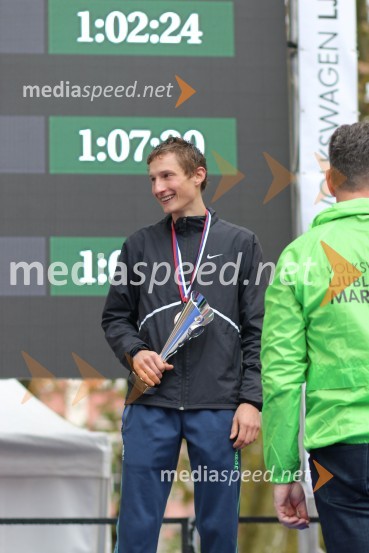  Mitja  Krevs, tekačNa 23. ljubljanskem maratonu slavila Etiopijec in Kenijka