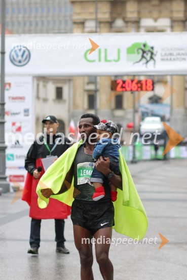  Lemma Kasaye Sisay, tekač;  ... Na 23. ljubljanskem maratonu slavila Etiopijec in Kenijka