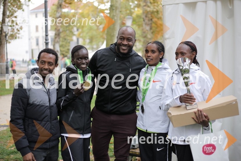  ... ;  Visiline Jepkesho, tekačica;  ... ;  Dibabe Kuma, tekačica;  Selly Chepyego, tekačicaNa 23. ljubljanskem maratonu slavila Etiopijec in Kenijka