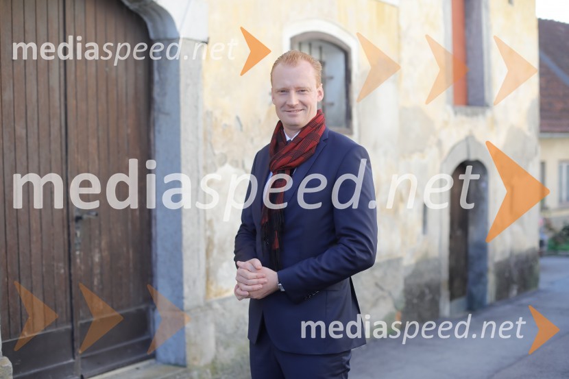  Matej Sodin, direktor podjetja Reitenburg d.o.o.Odkritje spomenika ob 100.letnici konca 1. svetovne vojne v spomin 101. padlem vojaku