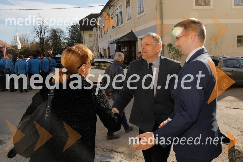  Marko Štepec, muzejski svetnik, vodja kustosov, Muzej novejše zgodovine Slovenije;  Miha Šimac,  zgodovinar, teolog, avtor knjigOdkritje spomenika ob 100.letnici konca 1. svetovne vojne v spomin 101. padlem vojaku