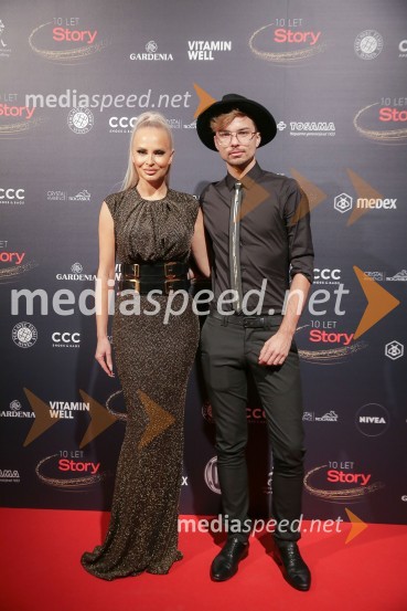  Doroteja Premužič, vizažistka;  David Hojnik, modni oblikovalec DH fashion10 let revije Story