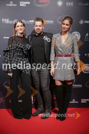  Hannah Mancini, pevka;  Nejc Simšič, novinar;  ... 10 let revije Story