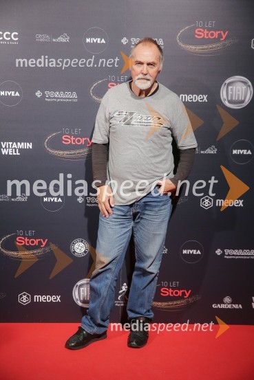  Dragan  Bulič, glasbeni urednik10 let revije Story