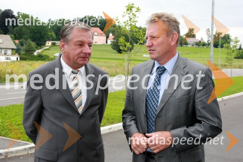 Štefan Zidanšek, direktor PE Pošte Slovenije v Celju in Ljubo Žnidar, župan Občine PolzelaPošta Slovenije - otvoritev poslovalnice Polzela