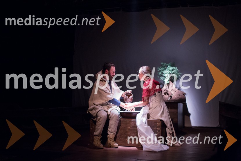  Miha Rodman, igralec;  Maruša Oblak, igralkaLjubljanska premiera predstave Prerok