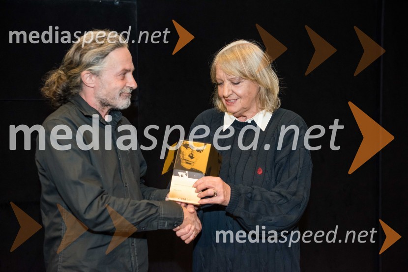  Miha Hočevar, režiser ;  Špela Rozin, igralkaNagrado BERT prejela Špela Rozin