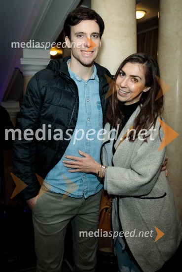 Predstava, ki gre narobe, premiera gledališke komedije