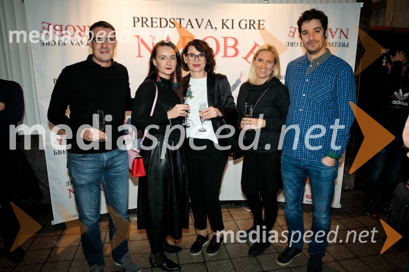 Predstava, ki gre narobe, premiera gledališke komedije