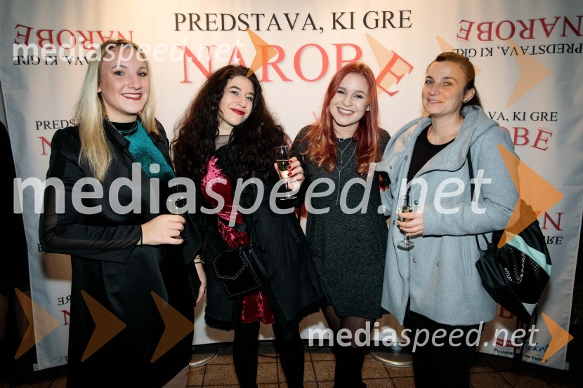 Predstava, ki gre narobe, premiera gledališke komedije