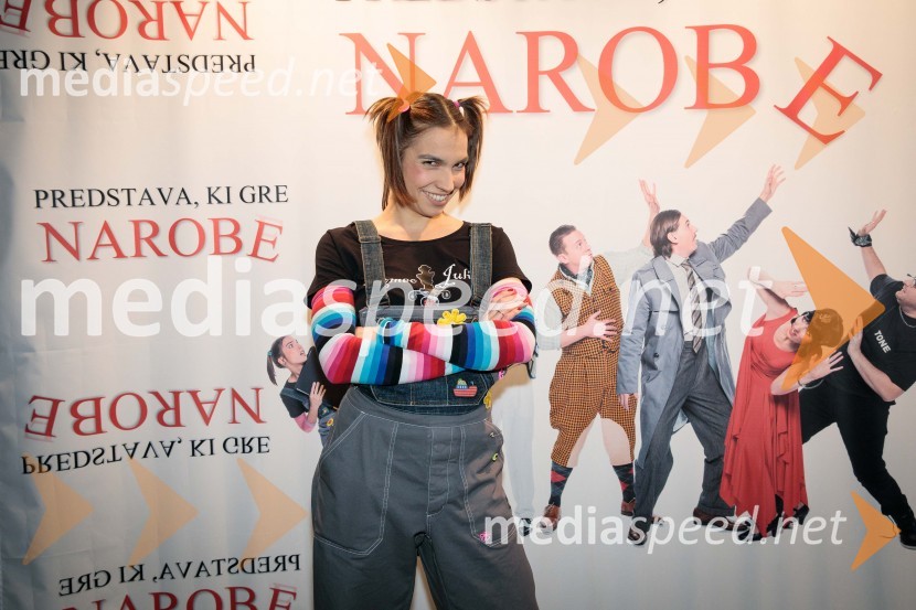  Klara Kastelec, igralkaPredstava, ki gre narobe, premiera gledališke komedije