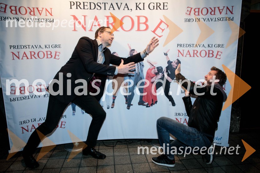  Gorazd Slak, producent;  Denis Avdić, voditeljPredstava, ki gre narobe, premiera gledališke komedije