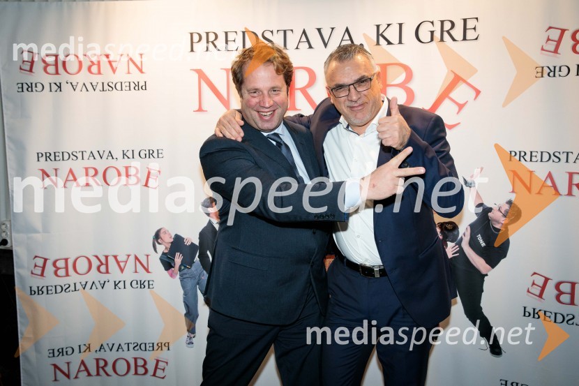 Predstava, ki gre narobe, premiera gledališke komedije