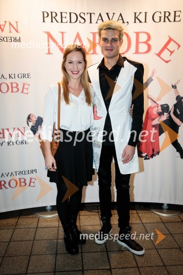 Predstava, ki gre narobe, premiera gledališke komedije