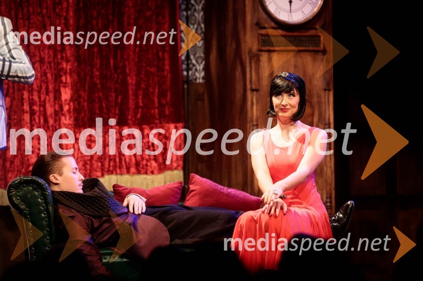  Dominik Vodopivec, igralec;  Sara Gorše, igralkaPredstava, ki gre narobe, premiera gledališke komedije