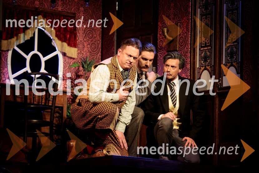  Luka Cimprič, igralec;  Robert Korošec, igralec;  Mario Dragojević, igralecPredstava, ki gre narobe, premiera gledališke komedije