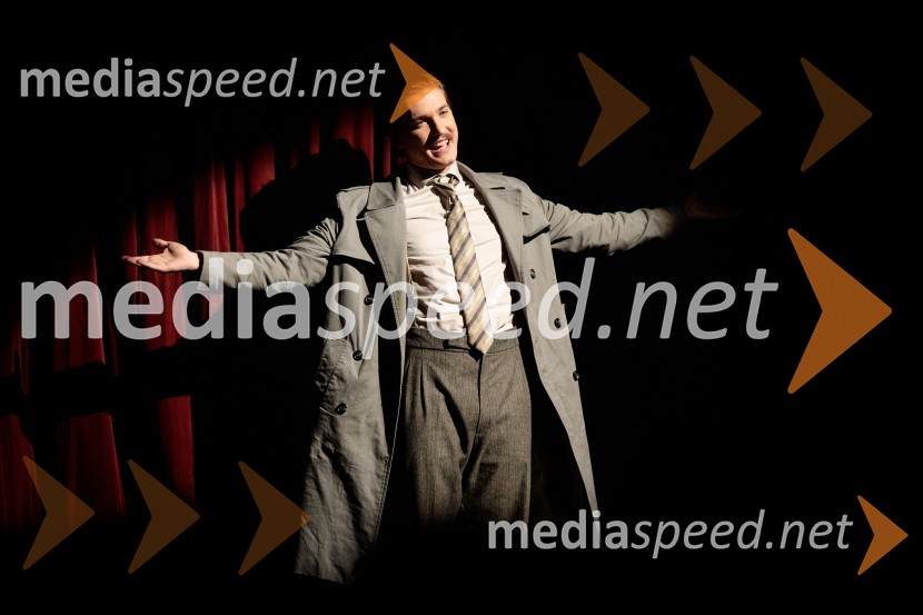  Robert Korošec, igralecPredstava, ki gre narobe, premiera gledališke komedije